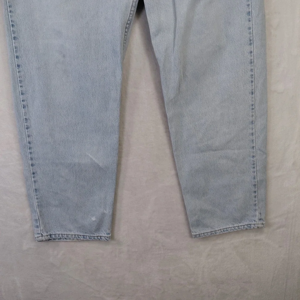 Vintage Levis 550 Relaxed Fit Light Wash Jeans Mens 40x30 Made in USA Blue
